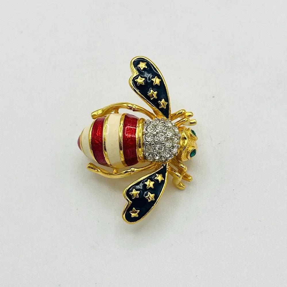 Joan Rivers American Flag Bee Pin Brooch Crystal 4th July Patriotic USA Gold